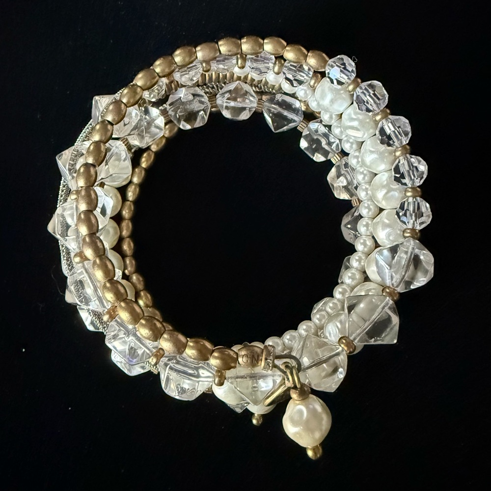 Silpada Practical Pearls Bracelet - Picture 4 of 8